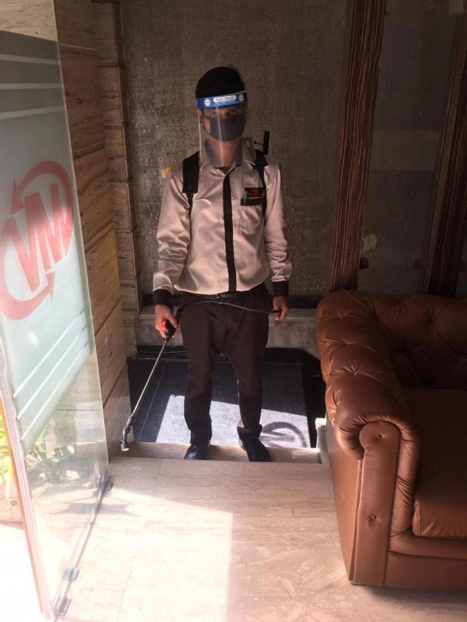 地铁景观酒店 德里 外观 照片