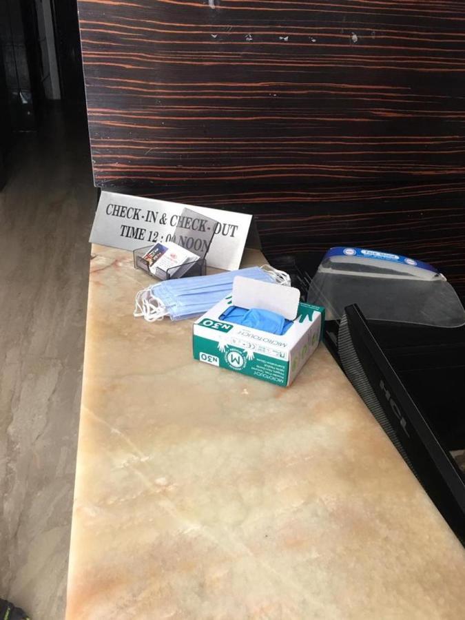 地铁景观酒店 德里 外观 照片